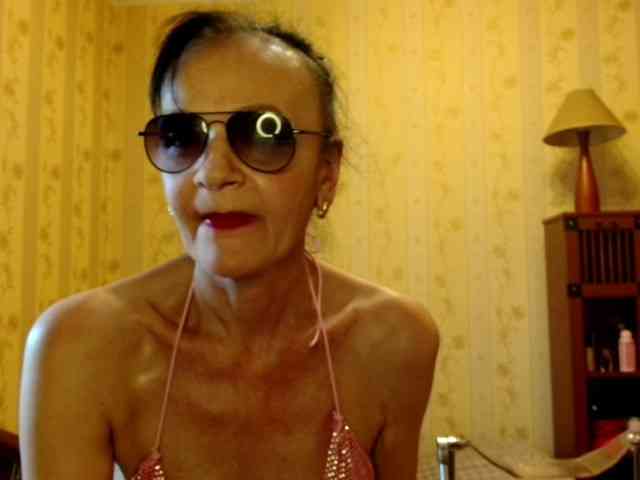 Valenttijm3851 webcam