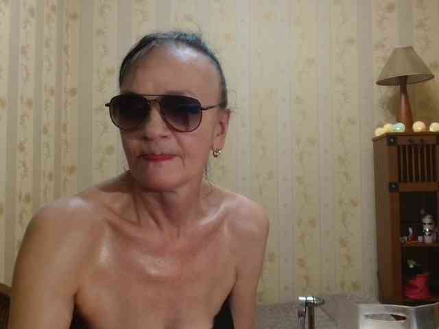 Valenttijm3851 webcam