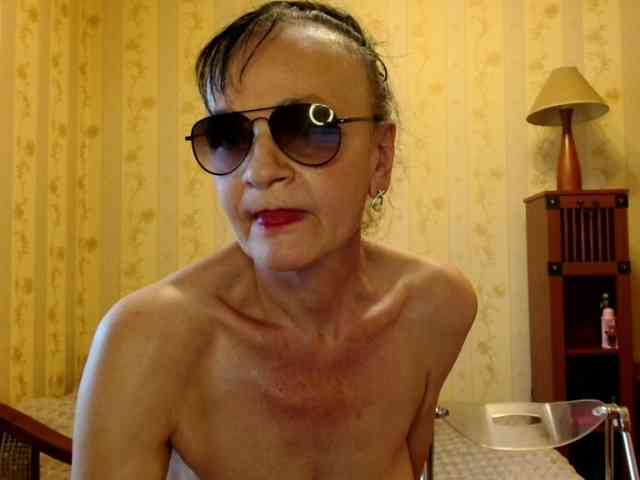 Valenttijm3851 webcam