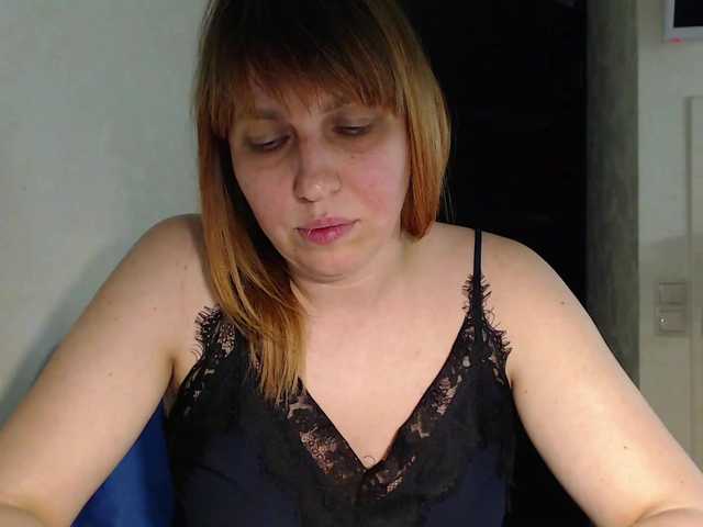 Karmella's BongaCams show and profile