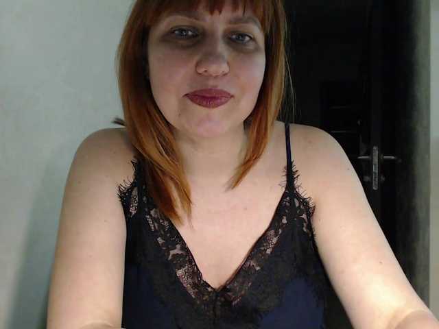 Karmella's BongaCams show and profile