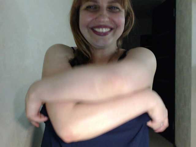 Karmella's BongaCams show and profile