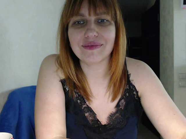 Karmella's BongaCams show and profile