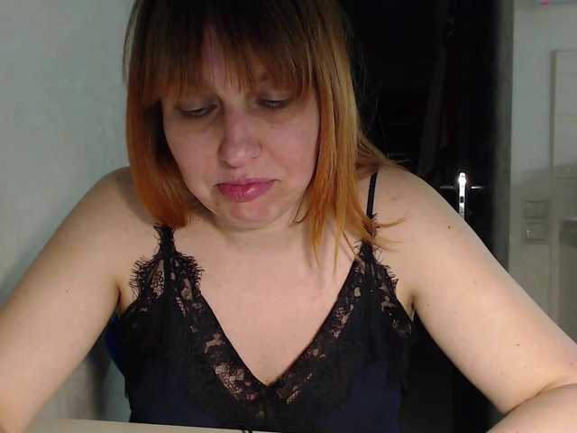 Karmella's BongaCams show and profile