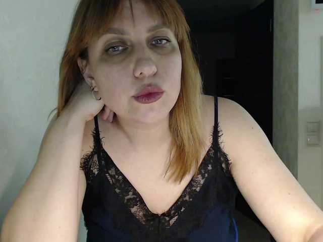 Karmella's BongaCams show and profile