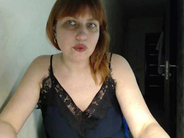 Karmella's BongaCams show and profile