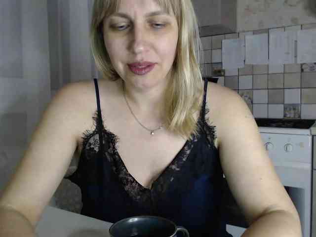 Karmella's webcam live show