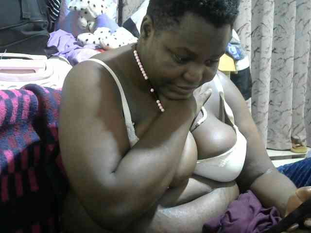 Ebony-Mistress webcam