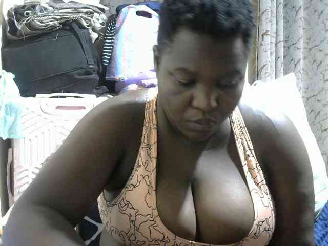 Ebony-Mistress webcam