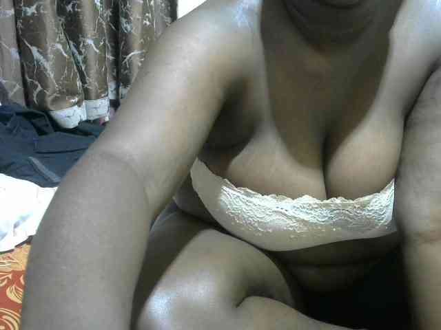 Ebony-Mistress webcam
