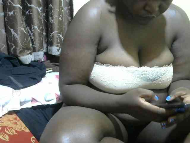 Ebony-Mistress webcam