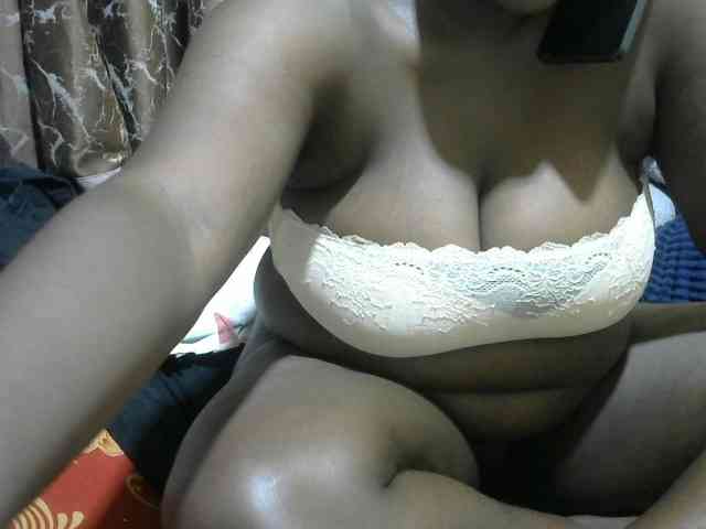 Ebony-Mistress webcam