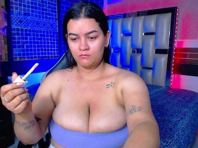 KrissSweetBoobs's BongaCams show and profile