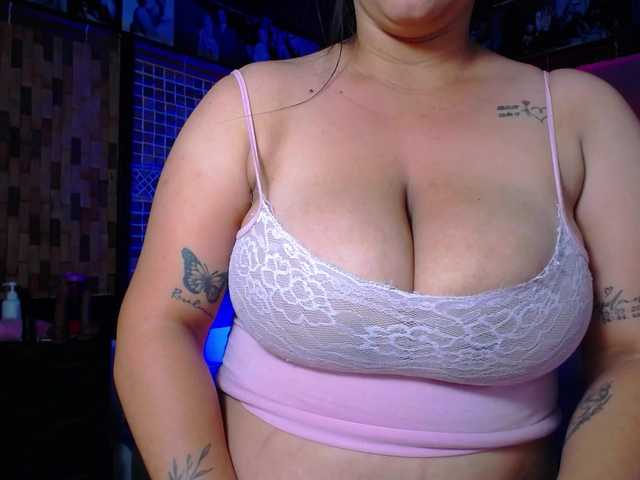 KrissSweetBoobs's BongaCams show and profile