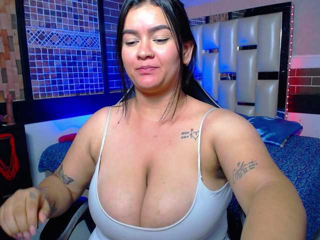 KrissSweetBoobs's BongaCams show and profile