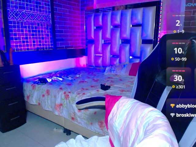 KrissSweetBoobs's BongaCams show and profile