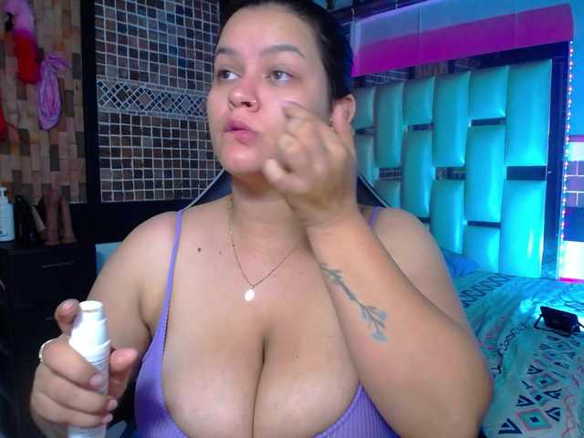 KrissSweetBoobs's BongaCams show and profile