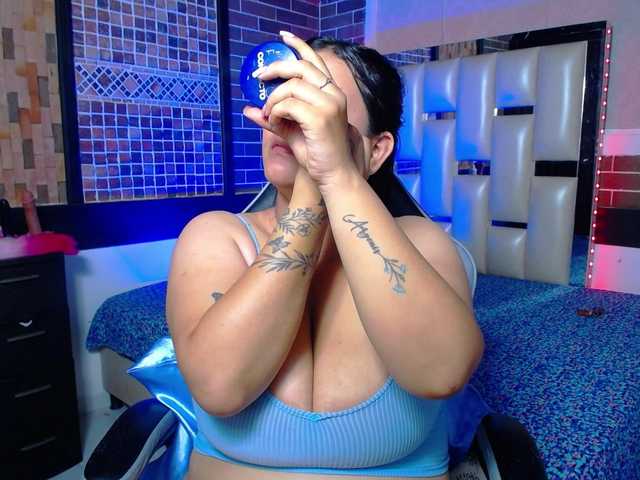 KrissSweetBoobs's BongaCams show and profile