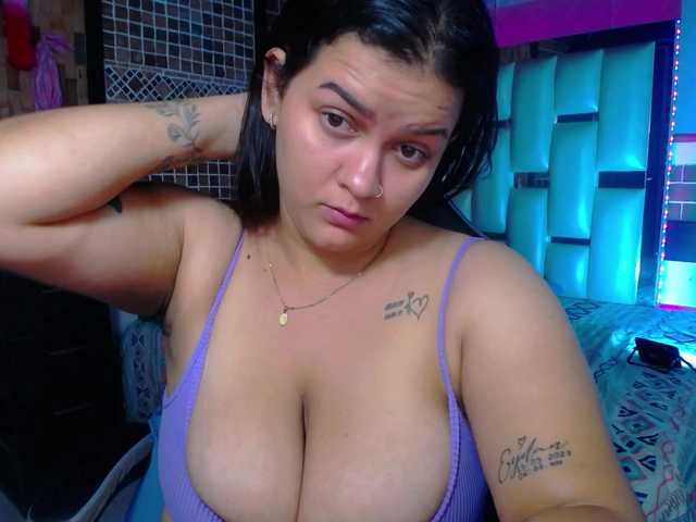 KrissSweetBoobs's BongaCams show and profile