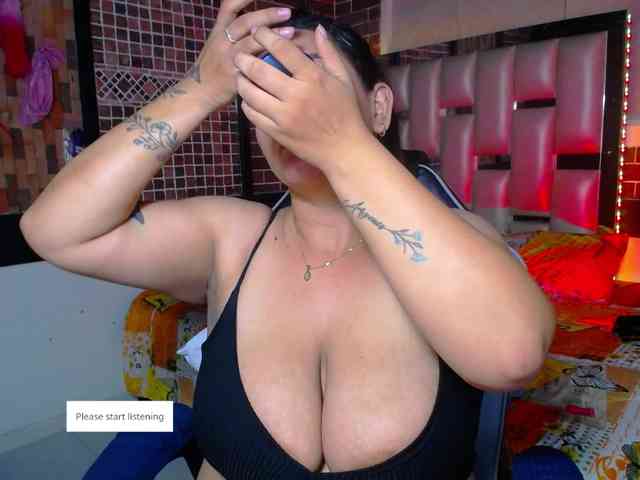 KrissSweetBoobs Live Webcam on BongaCams