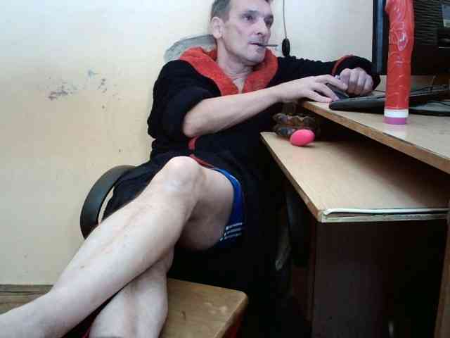 HugeFanny