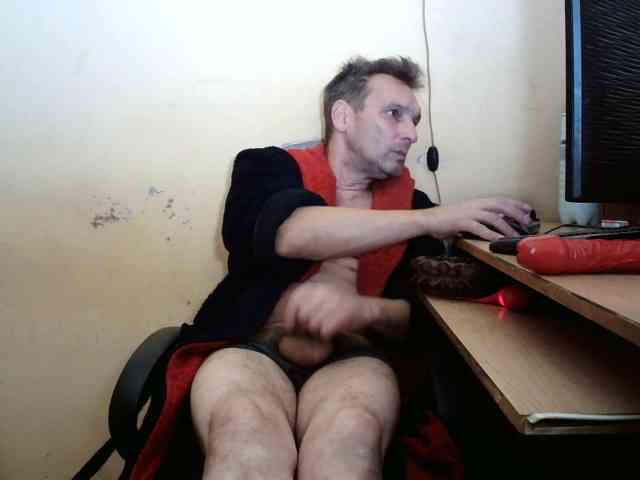 HugeFanny