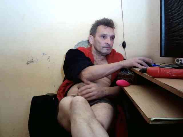 HugeFanny