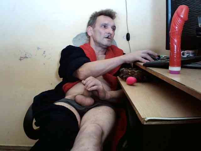 HugeFanny