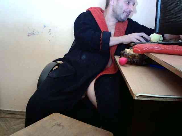HugeFanny
