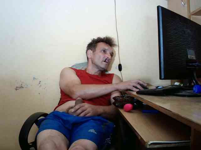 HugeFanny HugeFanny