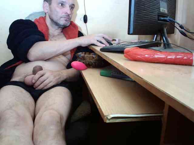 HugeFanny