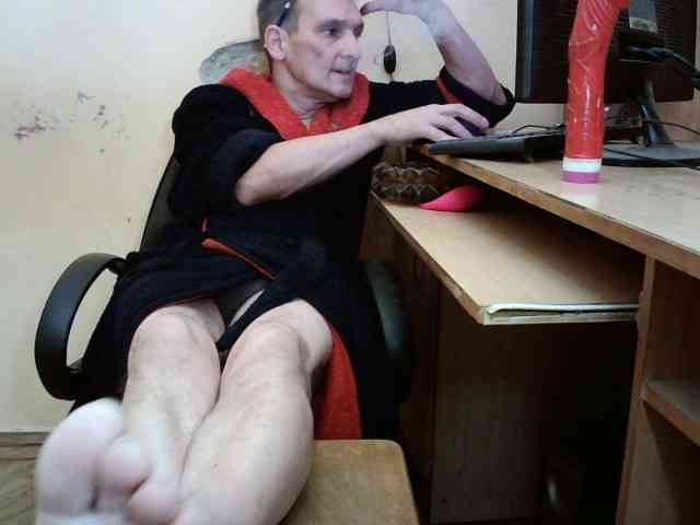 HugeFanny