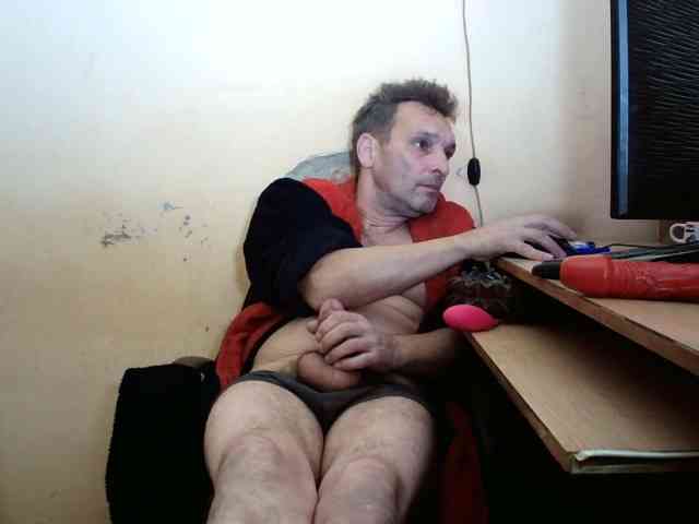 HugeFanny