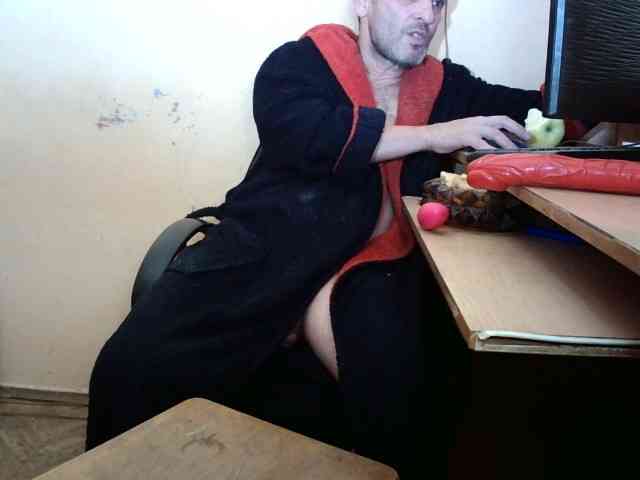 HugeFanny