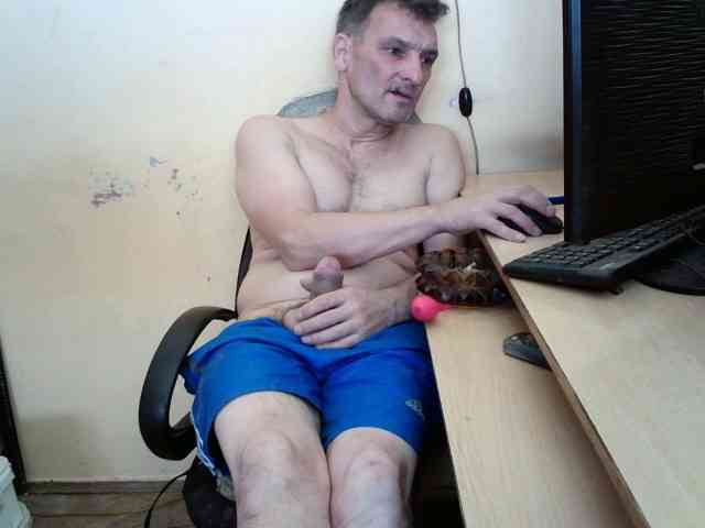 HugeFanny