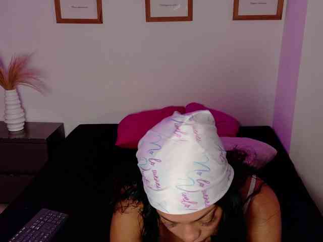 KetraWestt webcam