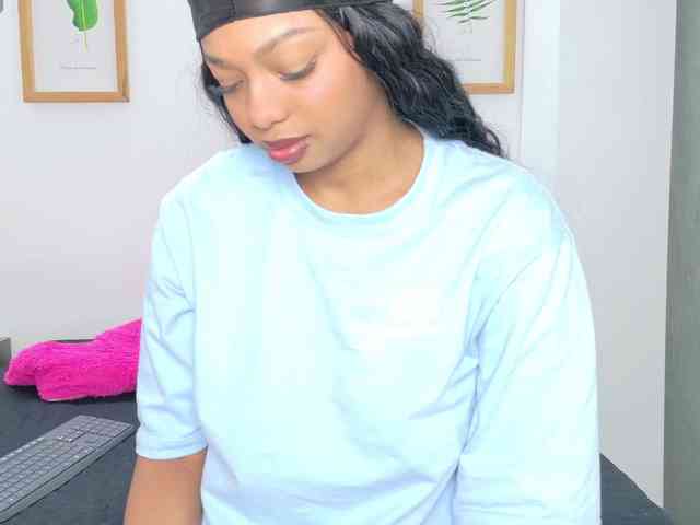 KetraWestt webcam