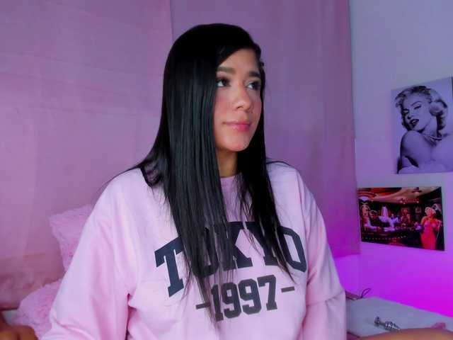 ariana111's BongaCams show and profile