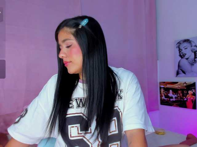 ariana111's BongaCams show and profile