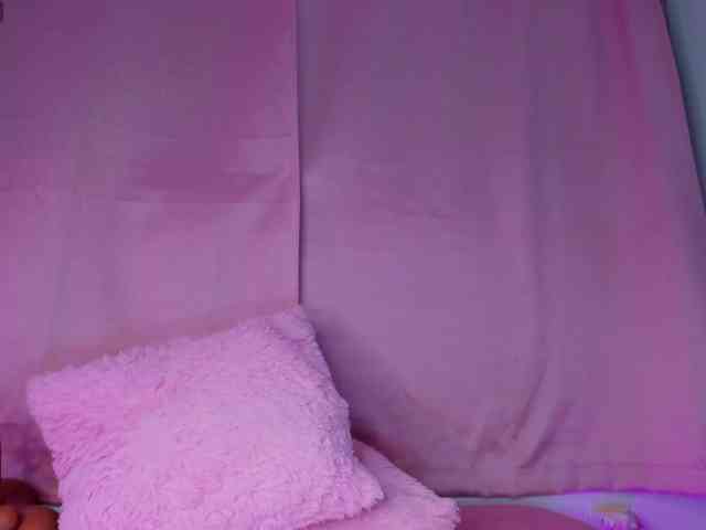 ariana111 webcam
