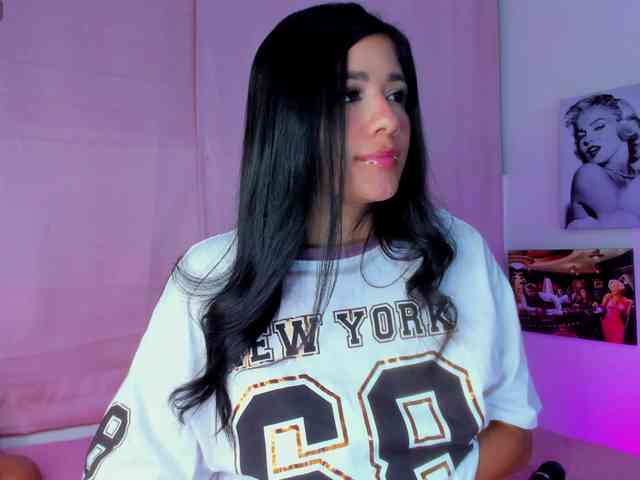 ariana111 webcam