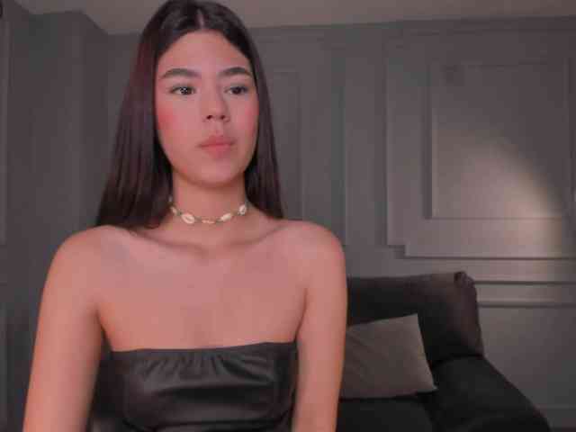 EllieScott webcam