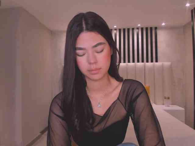 EllieScott webcam