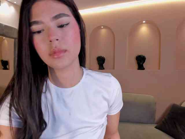 EllieScott webcam