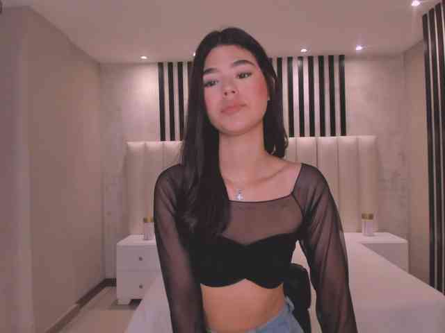 EllieScott webcam