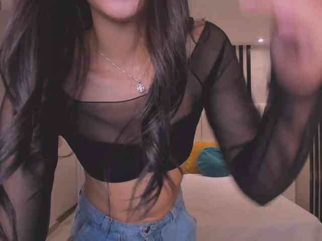 EllieScott webcam