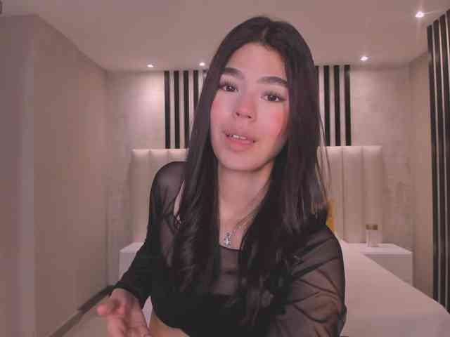 EllieScott webcam