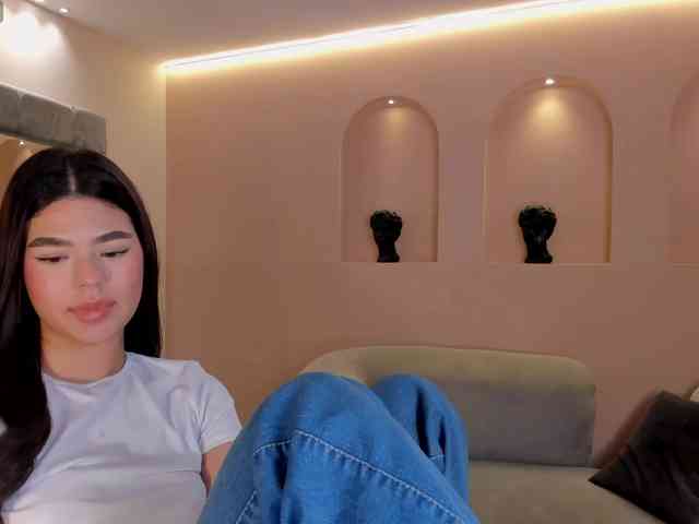 EllieScott webcam