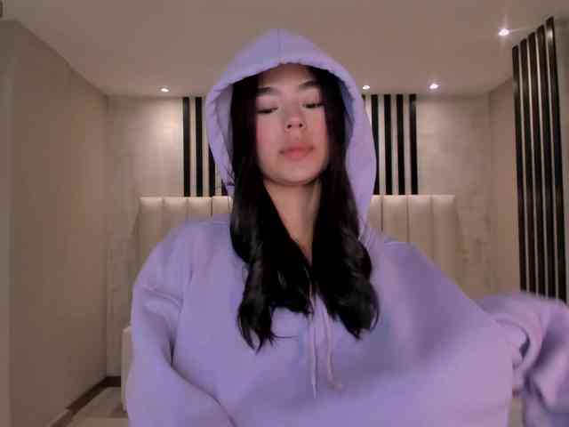 EllieScott webcam