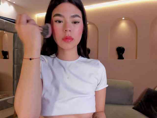 EllieScott webcam
